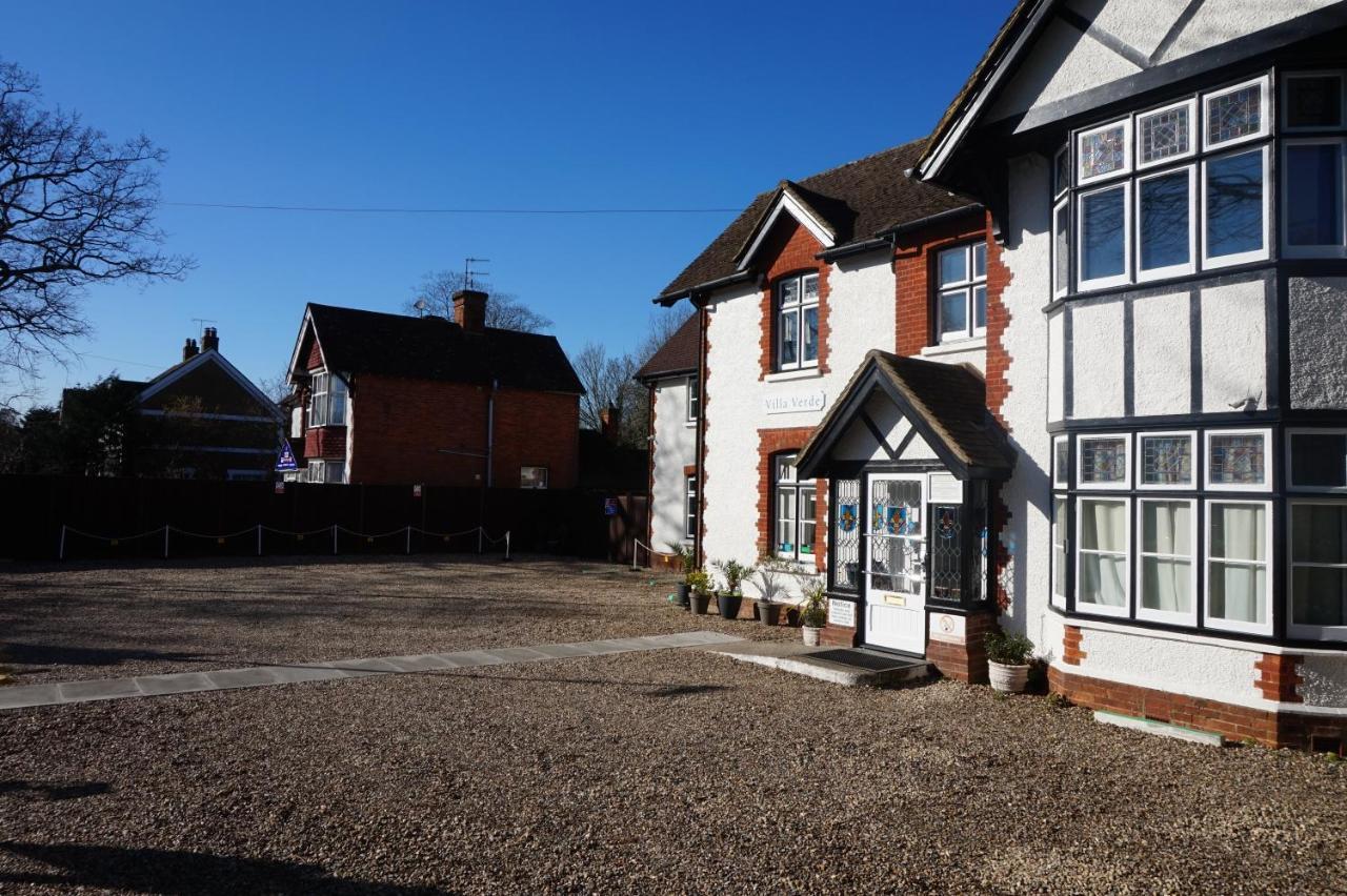 Villa Verde Gatwick Horley Zewnętrze zdjęcie